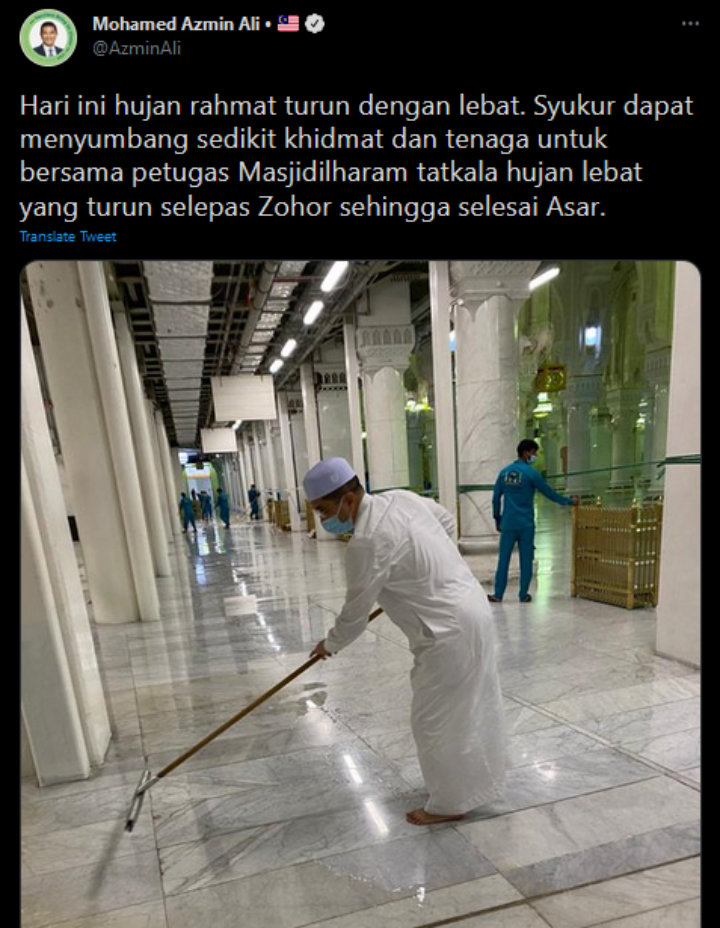 Aksi Menteri Malaysia Ikut Bersihkan Genangan Air Hujan di Masjidil Haram Tuai Sorotan