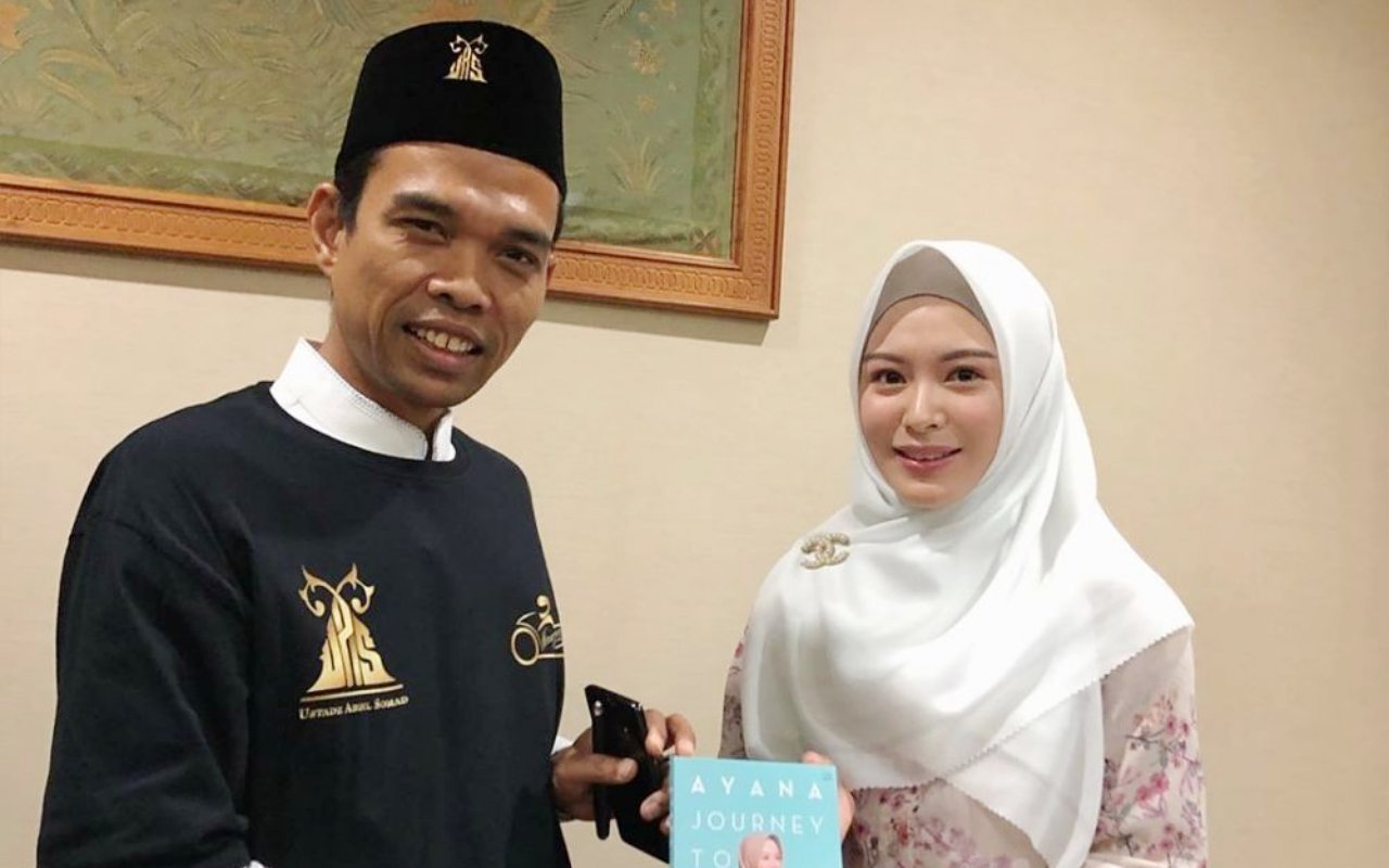 Ustaz Abdul Somad Resmi Menikah, Ayana Moon Curhat Sakit Jadi Sorotan