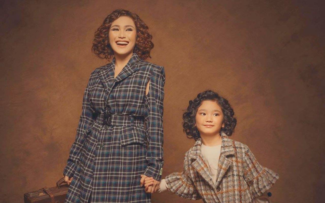 Ikuti Jejak Sang Ibu, Bilqis Putri Ayu Ting Ting Debut Jadi Presenter Acara TV