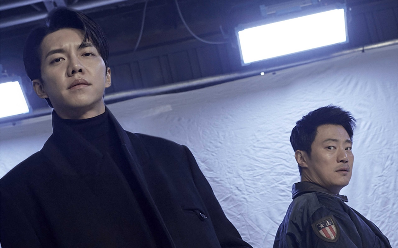 Lee Seung Gi Pasrah Bakal Ditembak Mati Lee Hee Joon di Episode Terakhir 'Mouse'