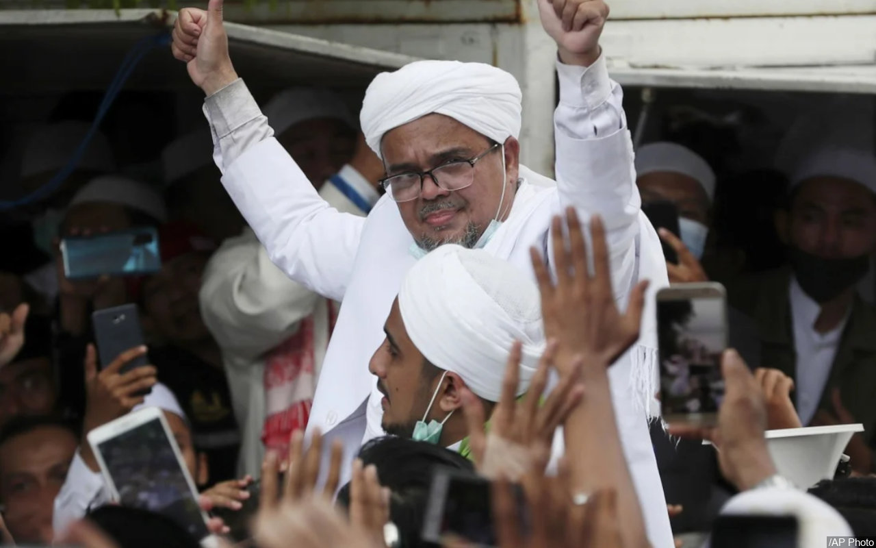 Habib Rizieq Bersikeras Bukan Penjahat Prokes, Kembali Singgung Pelanggaran Jokowi