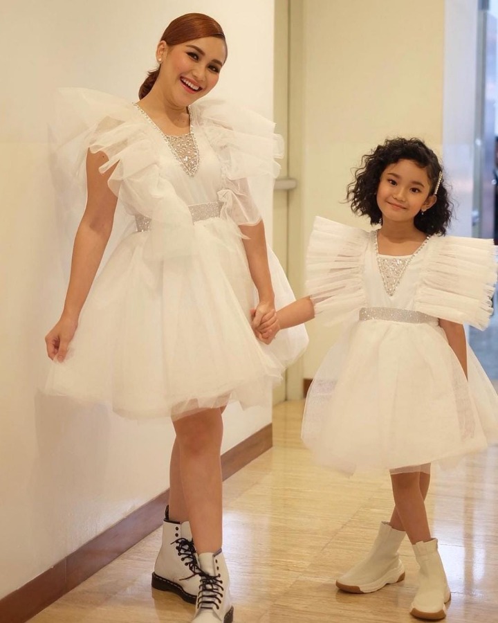 Tampil di acara 'Rising Star', Bilqis dan Ayu membawakan lagu bertajuk 'Cinta' 