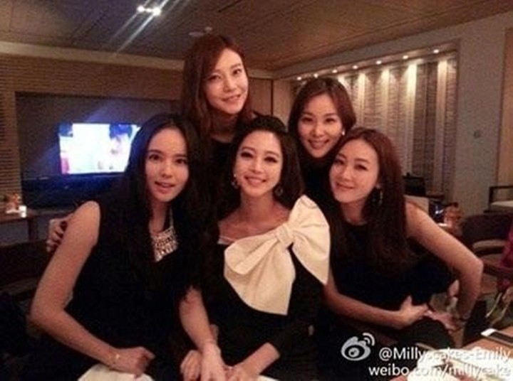 Potret Han Ye Seul Bareng Geng Aktris Kuatkan Rumor Pacarnya Pernah Jadi Cowok Panggilan