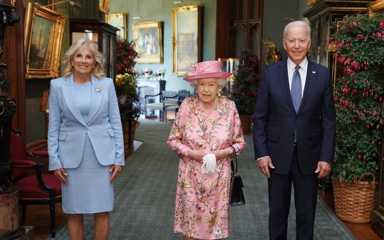 Bertemu di Kastil Windsor, Ratu Elizabeth II Buat Joe Biden Teringat Pada Ibunya