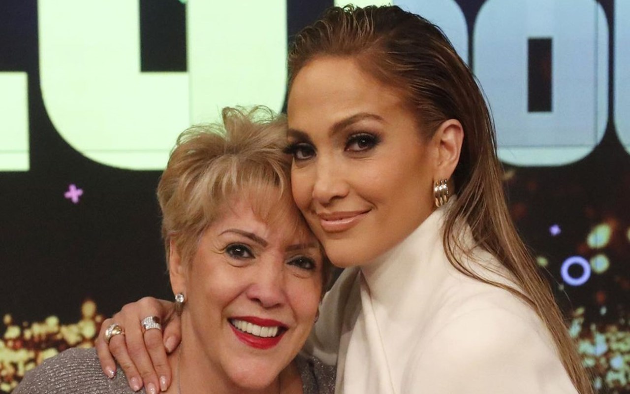 Resmi Rujuk, Begini Tanggapan Ibunda Jennifer Lopez Soal Hubungan Sang Putri Dengan Ben Affleck