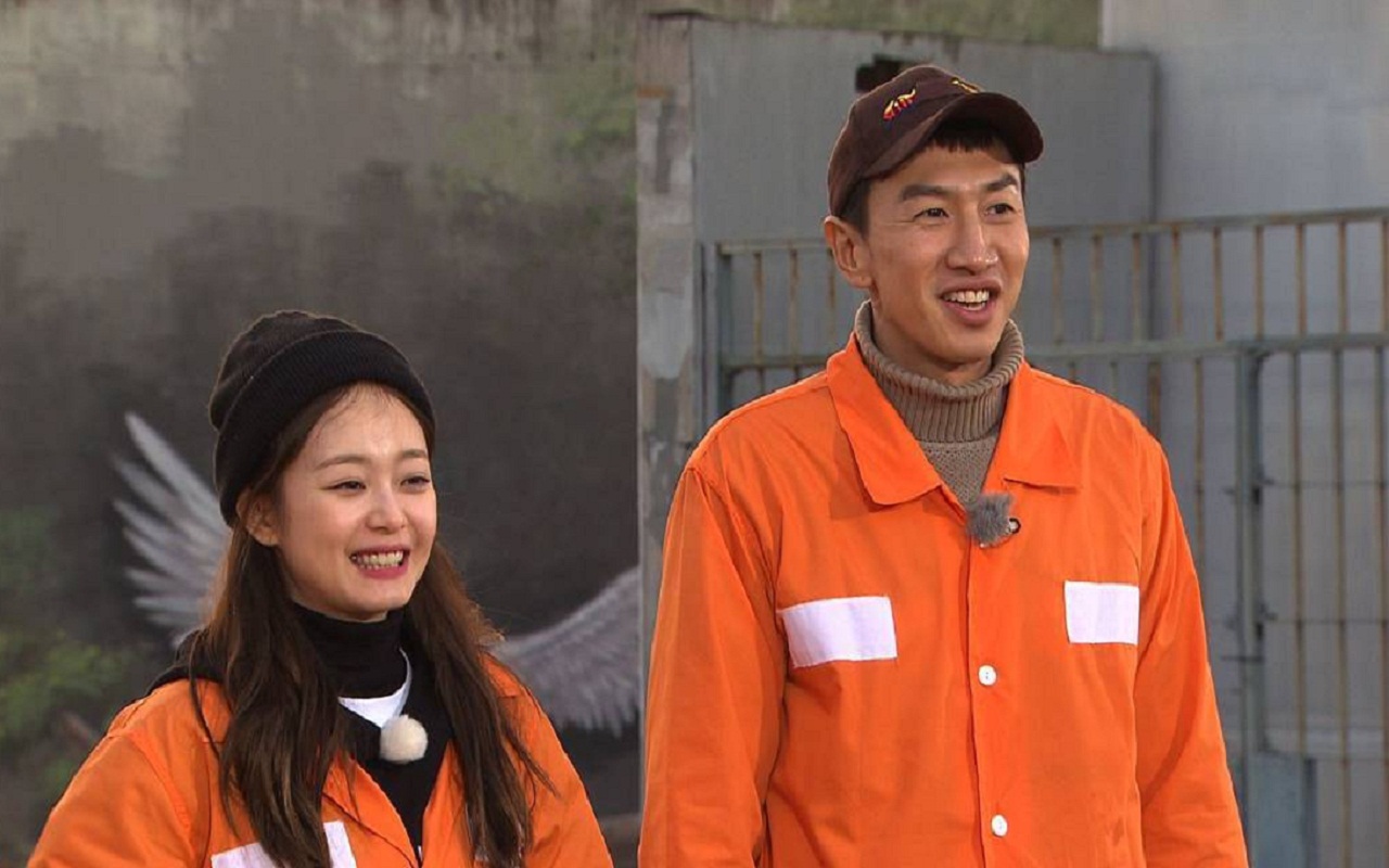 Lee Kwang Soo Tinggalkan 'Running Man', Jeon So Min: Kami Akan Menunggumu