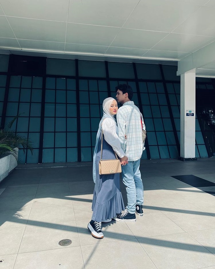 Outfit kompak Dinda dan Rey bikin gemas