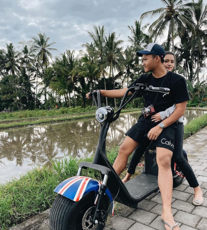Boncengan Mesra