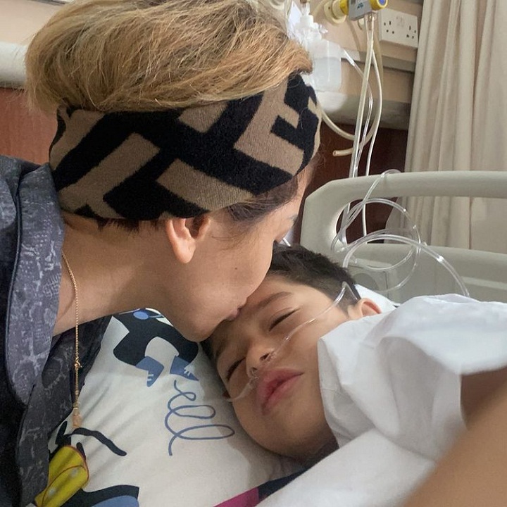 Nikita Mirzani Rawat Azka Yang Sakit