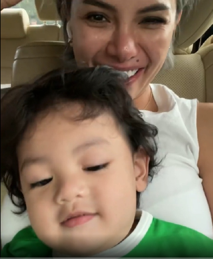 Nikita Mirzani Bercanda Tawa Dengan Arkana
