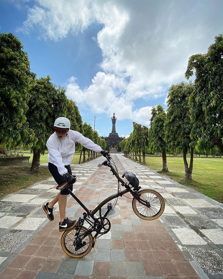 Ifan Perlihatkan <i>Freestyle</i> Sepeda