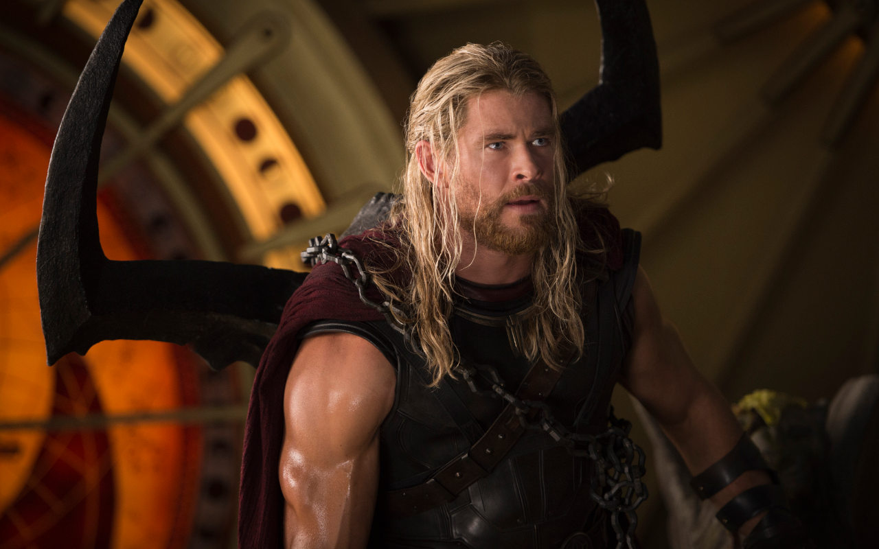 Chris Hemsworth Rela Makan 8 Kali Sehari Demi Bisa Terlihat Seperti Thor