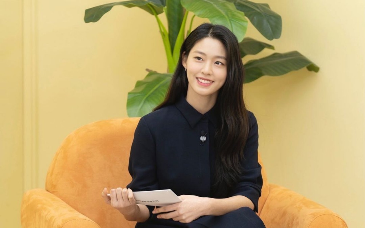 7 Potret Menawan Seolhyun AOA yang Namanya Terseret Kontroversi Kwon Mina