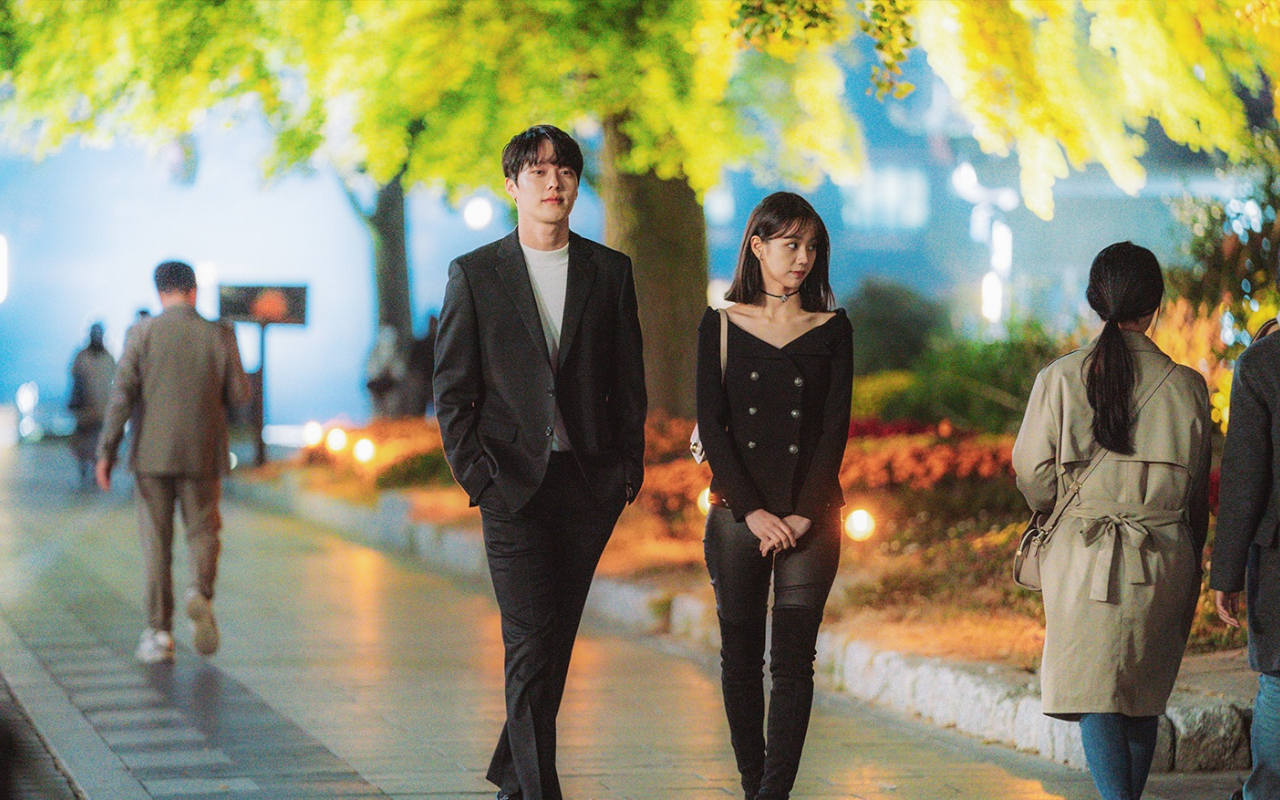 Jang Ki Yong dan Hyeri Ciuman Hot di 'My Roommate Is A Gumiho', Chemistry Tuai Pujian
