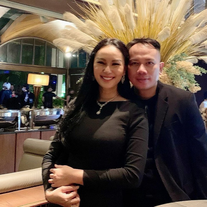 Kabar kehamilan yang membahagiakan