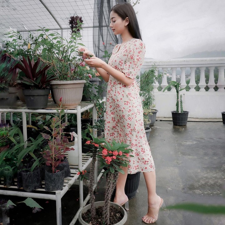 <i>Dress</i> Simpel Nan Indah