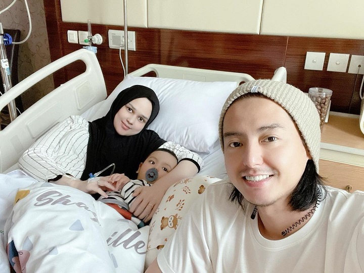 Saling <i>support</i> suka maupun duka