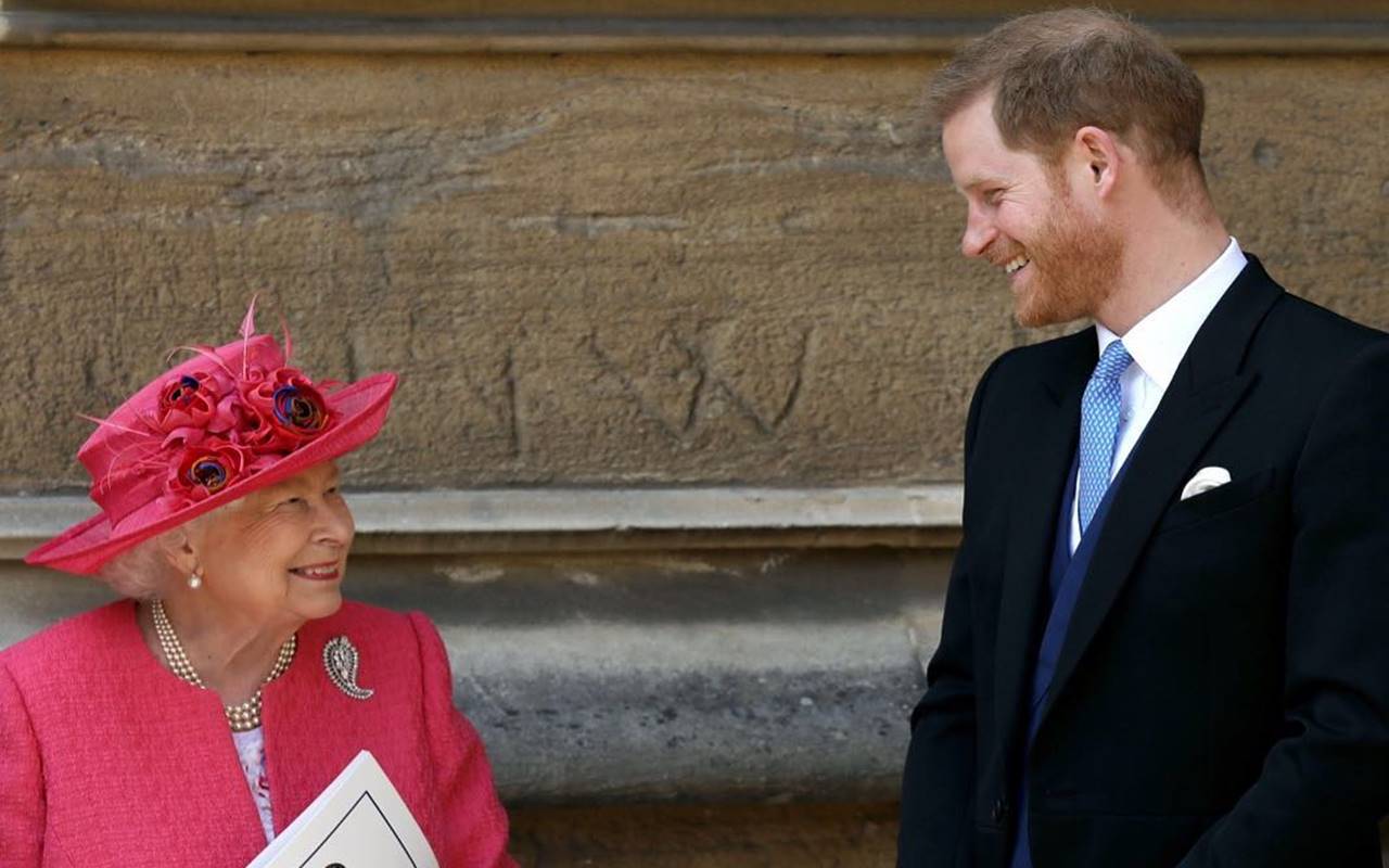 Ratu Elizabeth II Tak Lagi Beri Ampun Harry Bila Memoarnya Jatuhkan Nama Keluarga Kerajaan