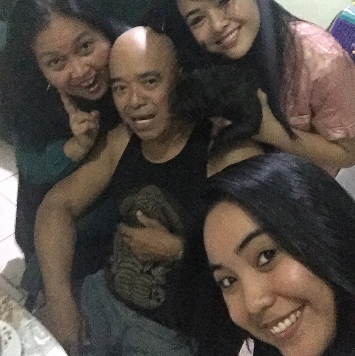 Bahagia dalam Kesederhanaan ala keluarga manopo
