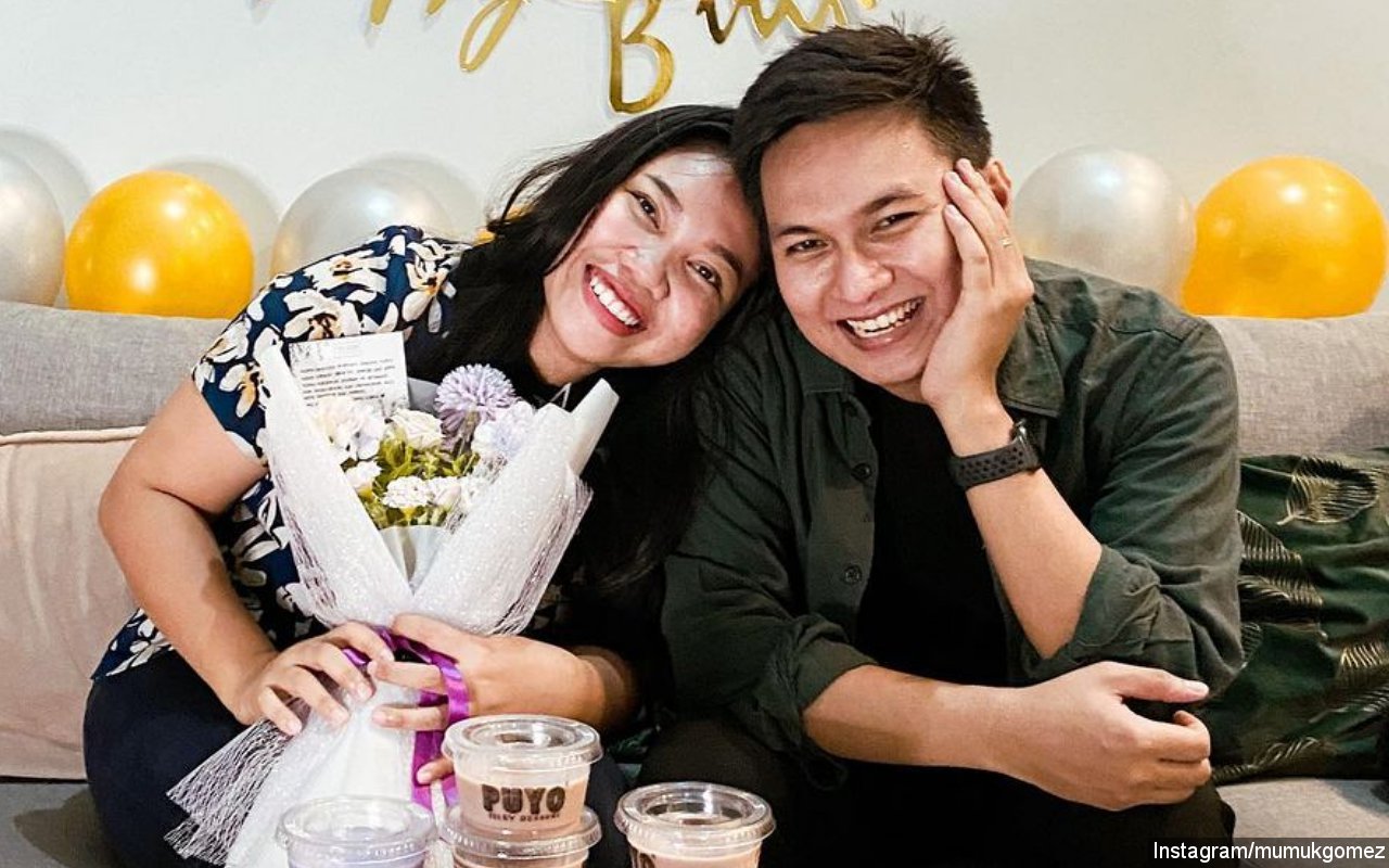 Bikin Ngakak, Mumuk Gomez Parodikan Malam Pertama dengan Suami yang Dulunya Sahabat Sendiri