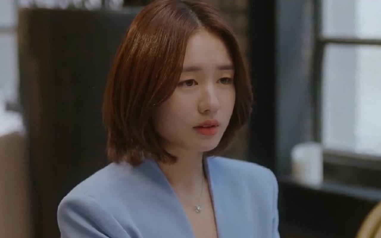 Tak Cuma di 'Hospital Playlist', Ahn Eun Jin Juga Jadi Sad Girl di 'The Witch's Diner'