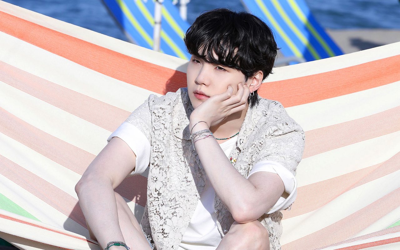 Suga BTS Sindir Industri K-Pop dan Cara Agensi Perlakukan Artis Seperti Produk