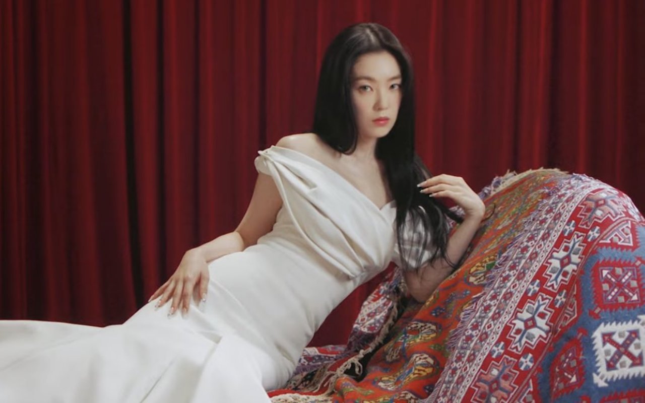 Visual dan Penampilan Irene Red Velvet Kenakan Baju Terbuka Jadi Perhatian