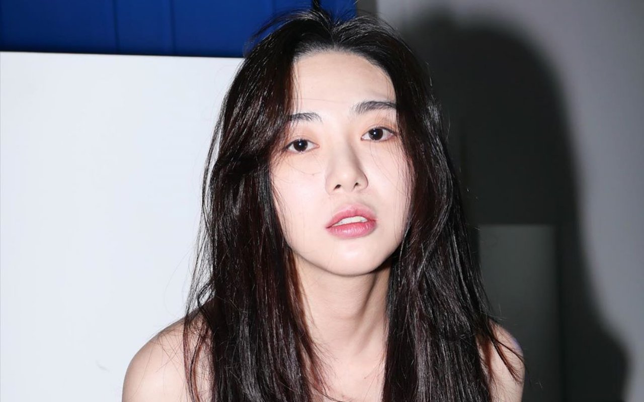Kwon Mina Sadarkan Diri Usai Percobaan Bunuh Diri, Kini Ancam dan Tantang Haters
