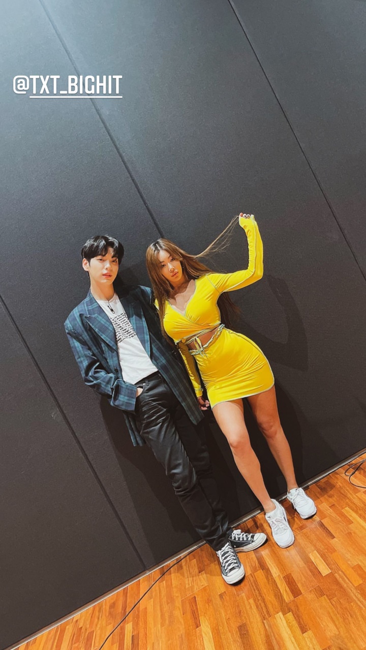 Soobin TXT Foto Bareng Jessi Bak \'Anak Angkat\', Lokasi Picu Dugaan Bakal Ada Kolab?