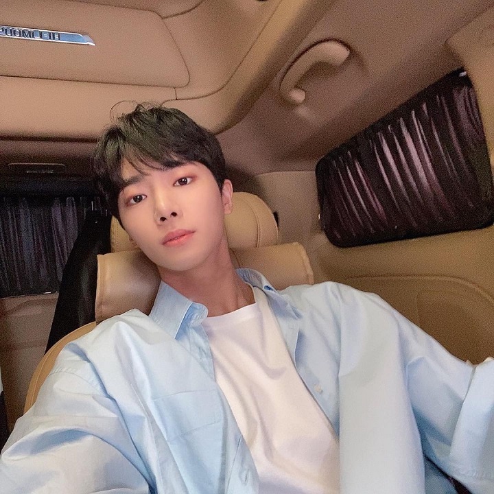 Potret <i>Selfie</i> Choo Young Woo Di Mobil