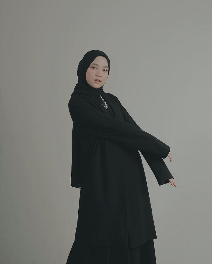 OOTD serba hitam 