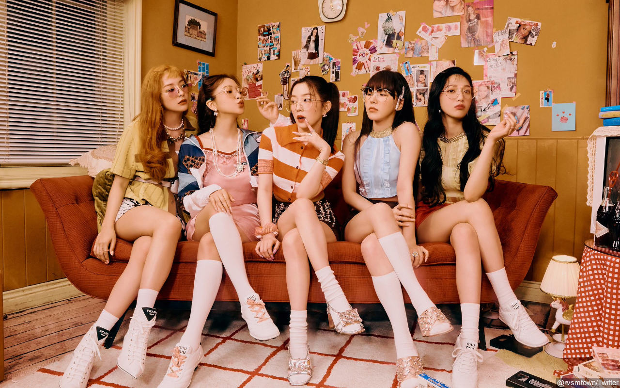 Red Velvet Usung Gaya Ceria dan Tunjukkan Pesona di Negeri Dongeng Lewat MV 'Queendom'