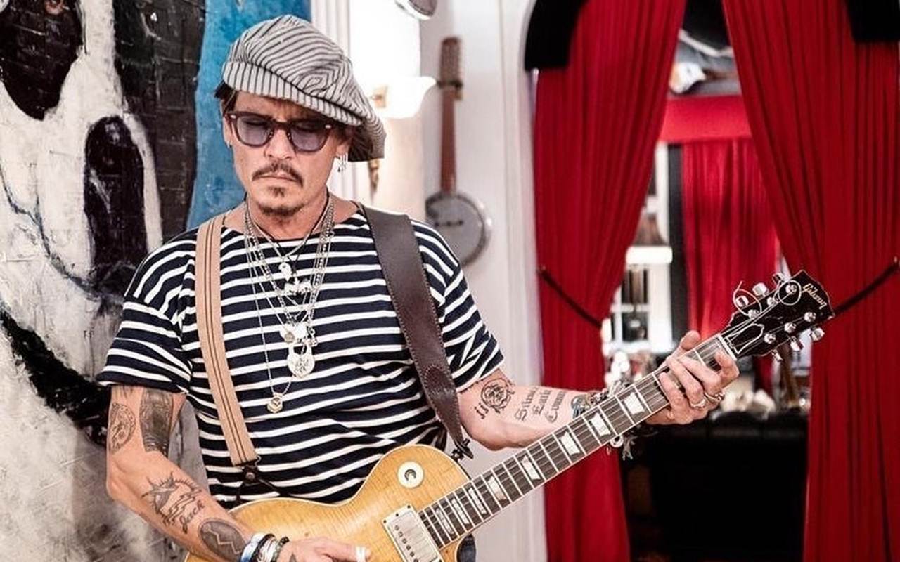 Johnny Depp Dapat Lampu Hijau Lanjutkan Gugatan ke Amber Heard