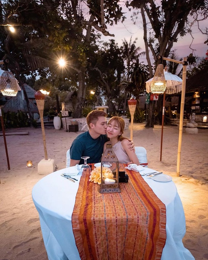 Selalu romantis bareng pasangan 