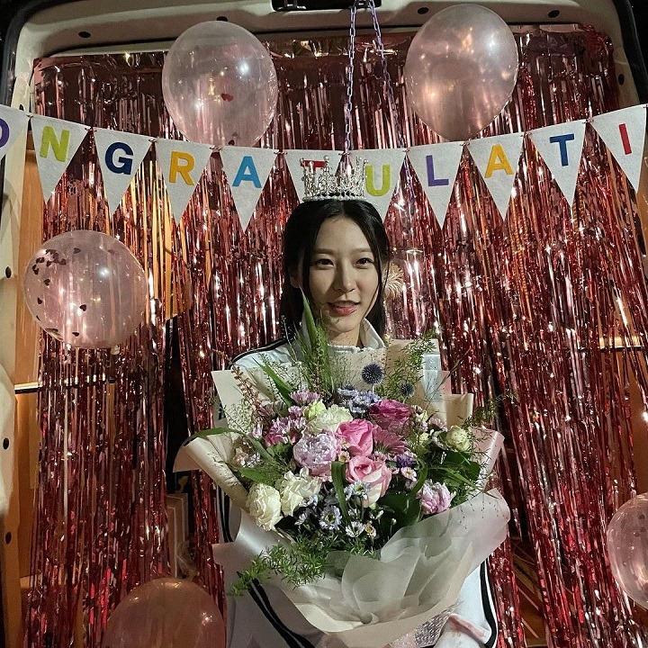 Kim Sae Ron Rayakan Hari Terakhir Syuting