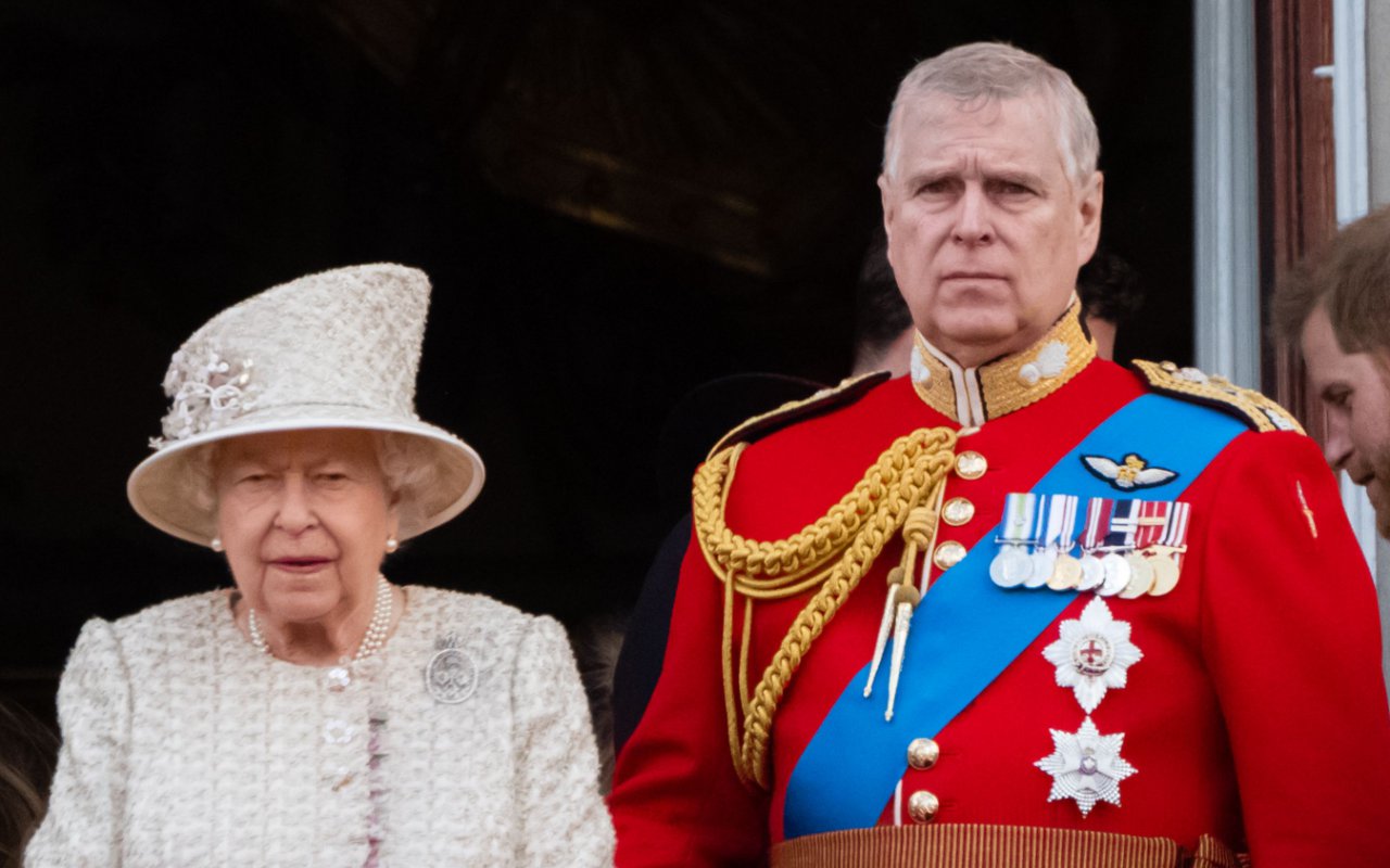 Ratu Elizabeth II Beri Reaksi Menohok Usai Pangeran Andrew Sang Putra Dituding Lakukan Pemerkosaan