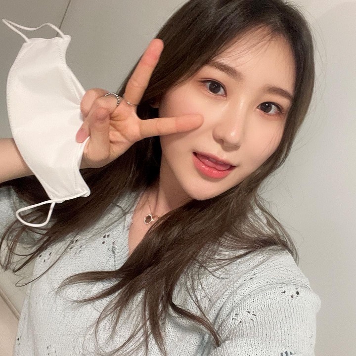 Potret <i>Selfie</i> Imut