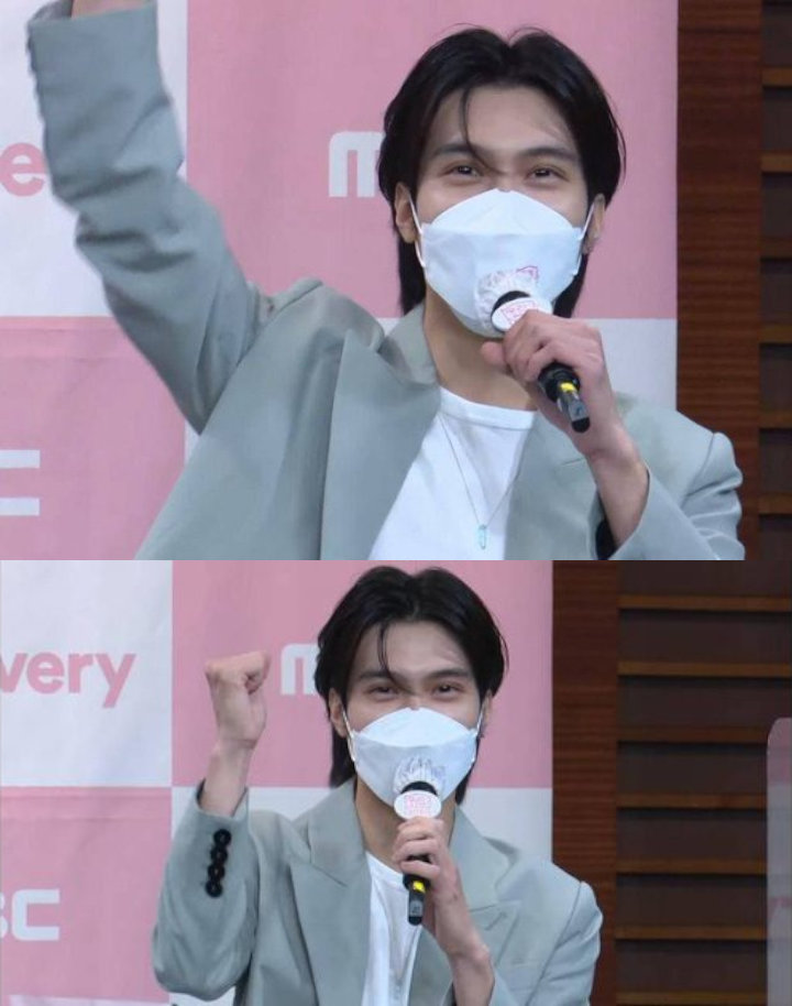 Ekspresi Hendery WayV di Preskon \'We Became a Family\' Tuai Perhatian 2
