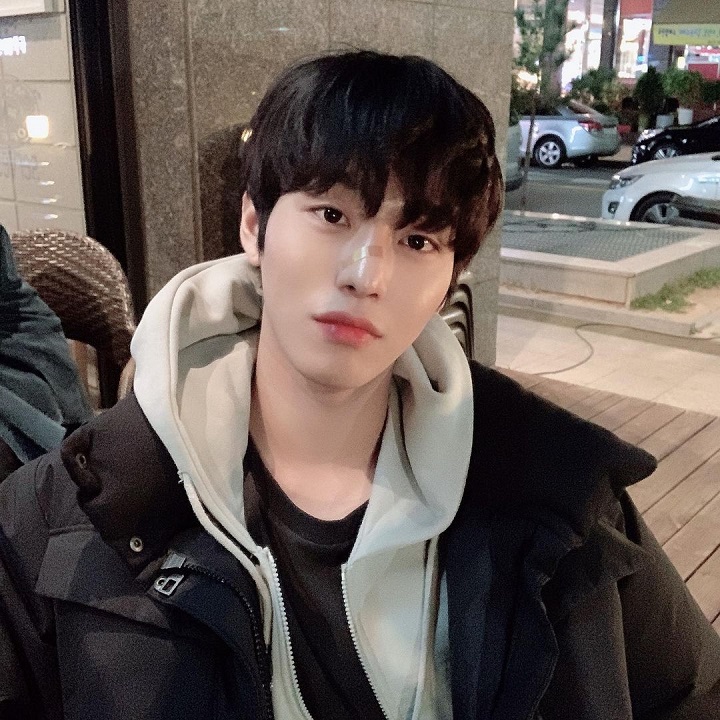Visual Tampan Memikat