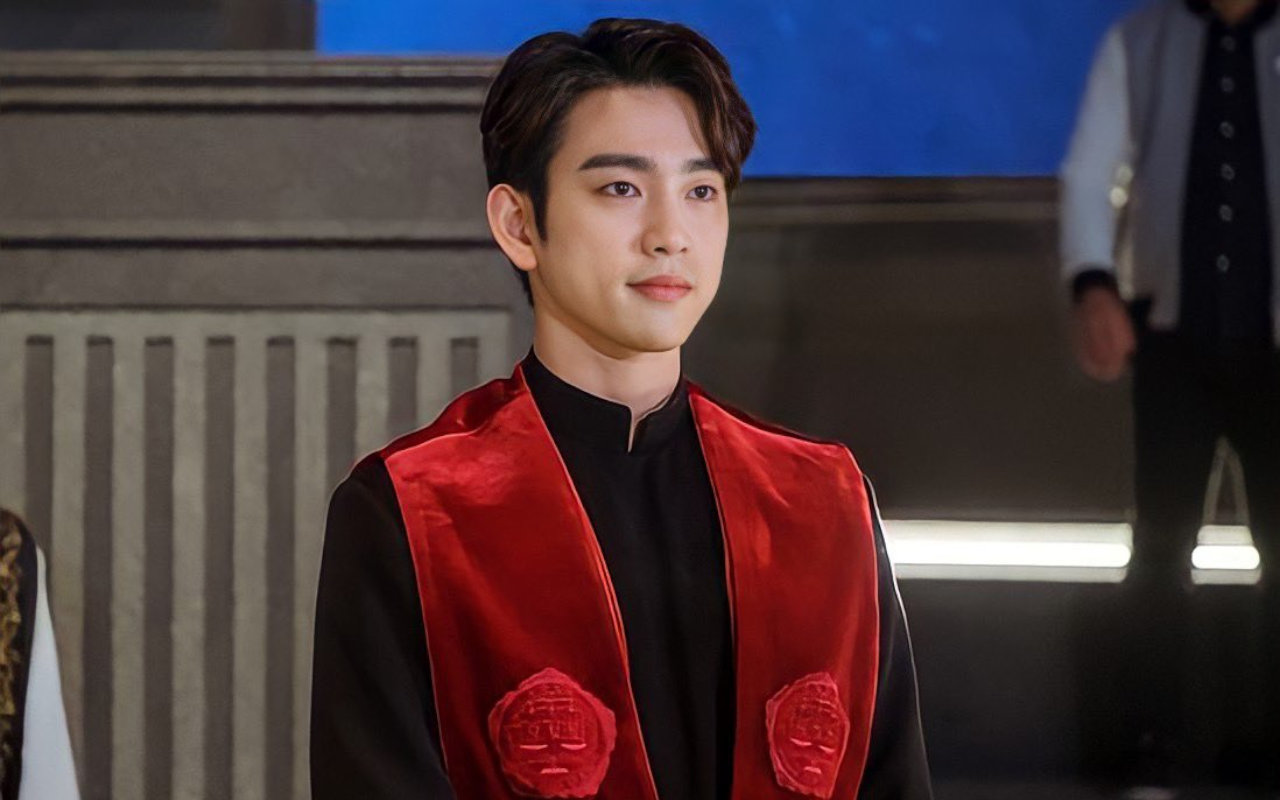 Jinyoung GOT7 Beri Jawaban Ini Saat Ditanya Soal Kemungkinan 'The Devil Judge' Season 2