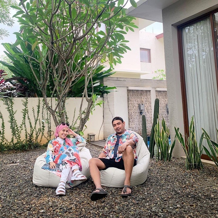 Kenakan <i>Outfit Match</i> Ala <i>Couple Goals</i>
