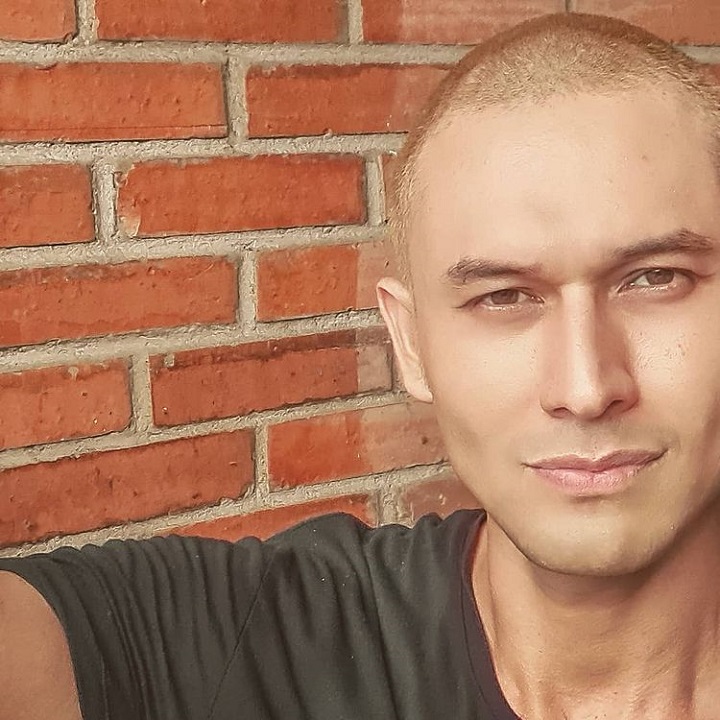 Botak pun tetap tampan