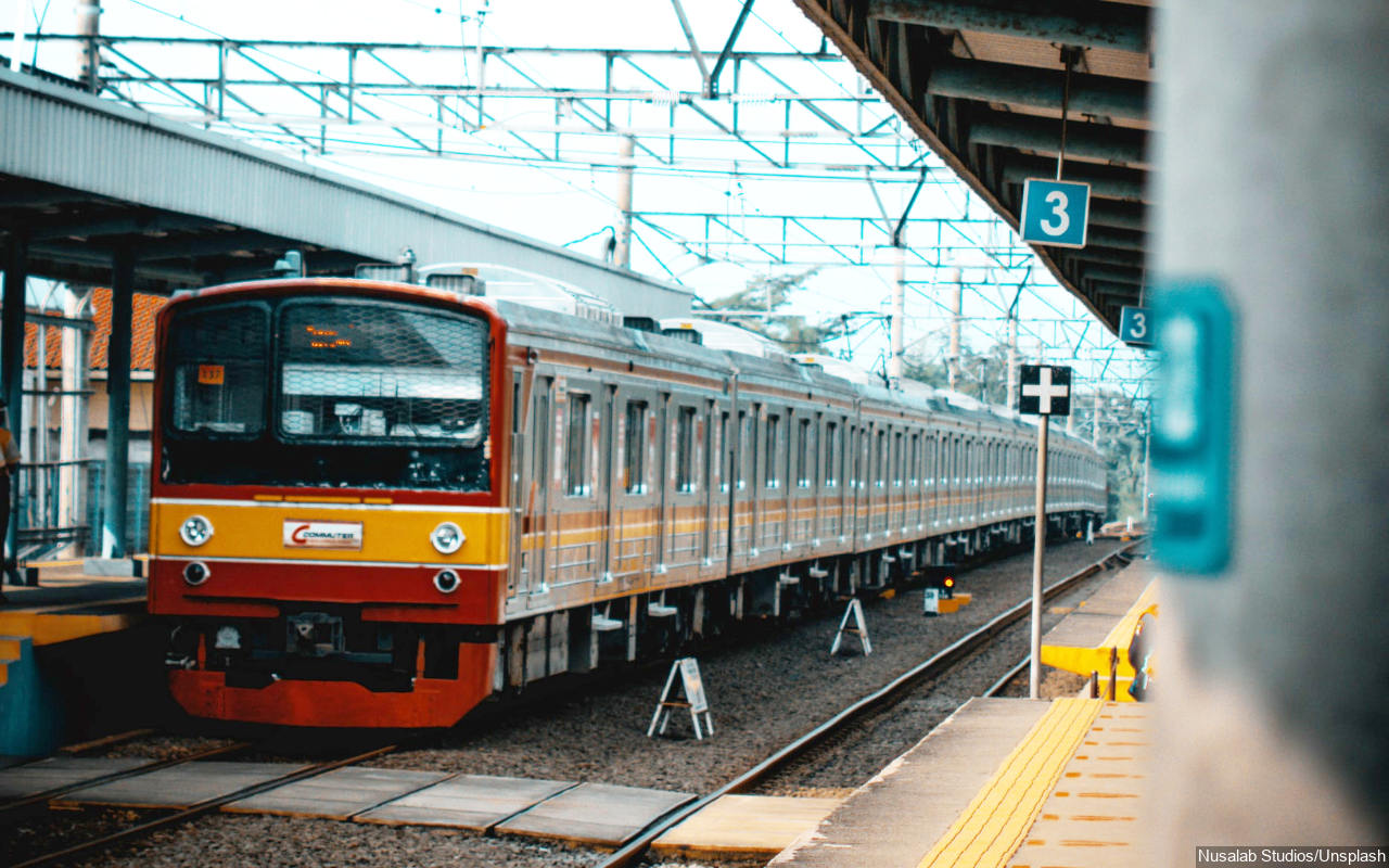 Tak Lagi Gunakan STRP, Penumpang KRL Akui Senang Pakai Sertifikat Vaksin COVID-19: Lebih Mudah