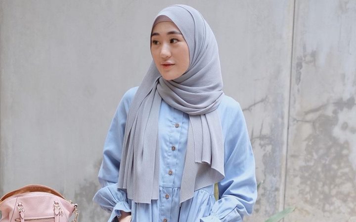 Judul News Seleb indo: Cerai dari Alvin Faiz, Larissa Chou Jawab Dugaan Murtad dan Tinggalkan Islam