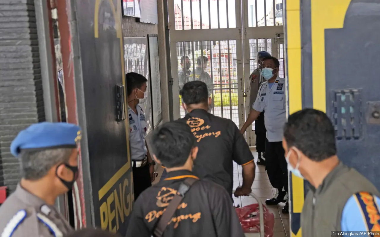 Cari Tersangka, Polisi Turut Periksa Napi Dalam Kasus Kebakaran Lapas Kelas I Tangerang