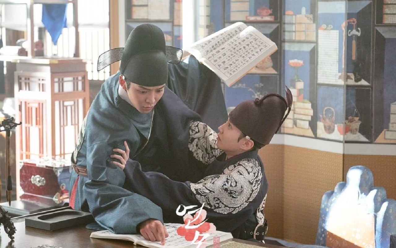 Punya Hubungan Menarik, Akting Rowoon SF9 dan Park Eun Bin di 'The King's Affection' Tuai Sanjungan