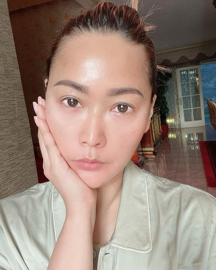 <i>Flawless </i> saat  <i>bareface </i>
