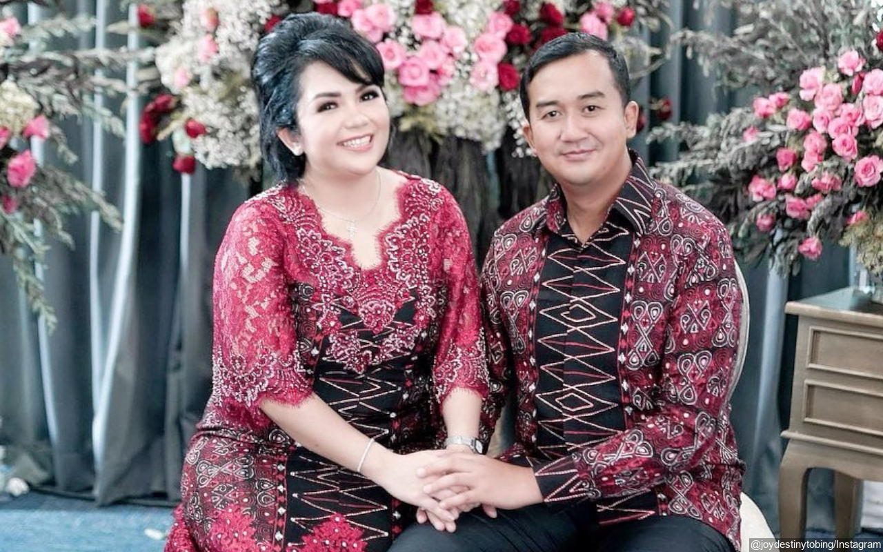 Joy Tobing Resmi Nikah Lagi Dengan Seorang Kolonel TNI, Kenang Pertemuan Awal di Bulan April