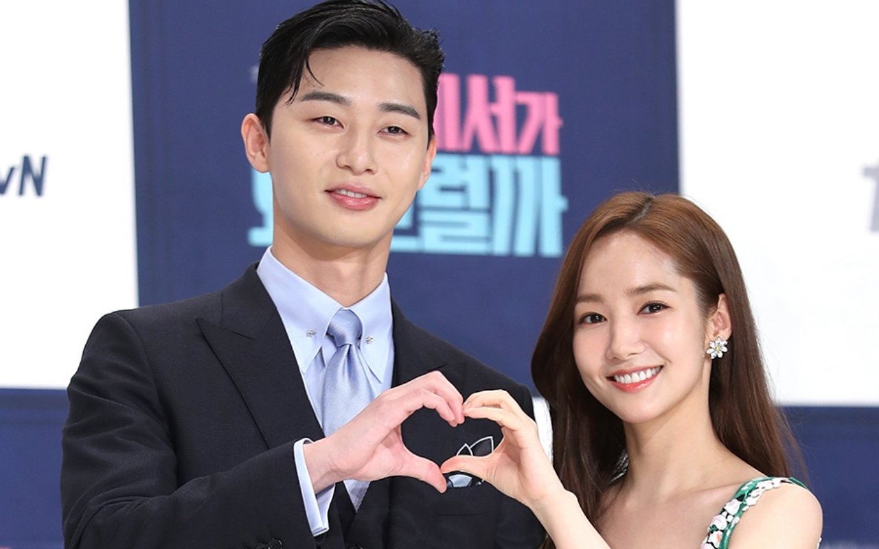 Park Seo Joon Diduga Pakai Cincin Couple dengan Park Min Young, Ini Fakta Sebenarnya