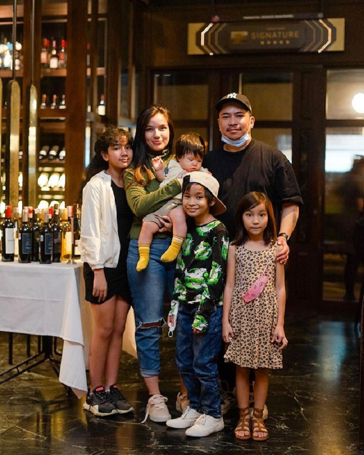 Nikmati peran ibu tanpa bantuan <i>baby sitter</i>